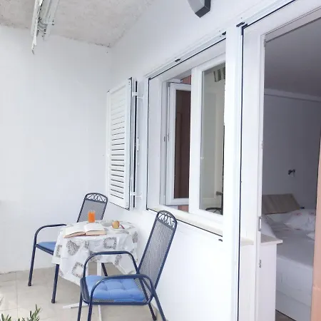 Apartmani Stipan Brela Exterior photo